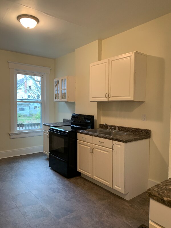 Building Photo - 34 Cambridge Ave