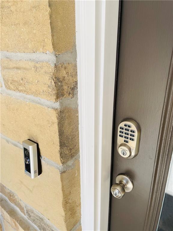 Building Photo - 3030 Westgate Park Dr