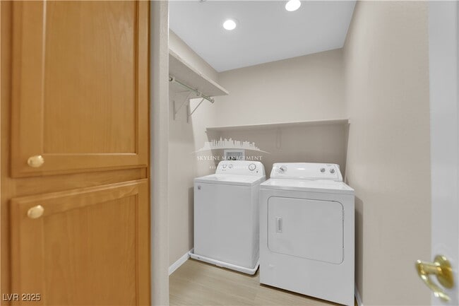 Building Photo - 8661 Rowland Bluff Ave