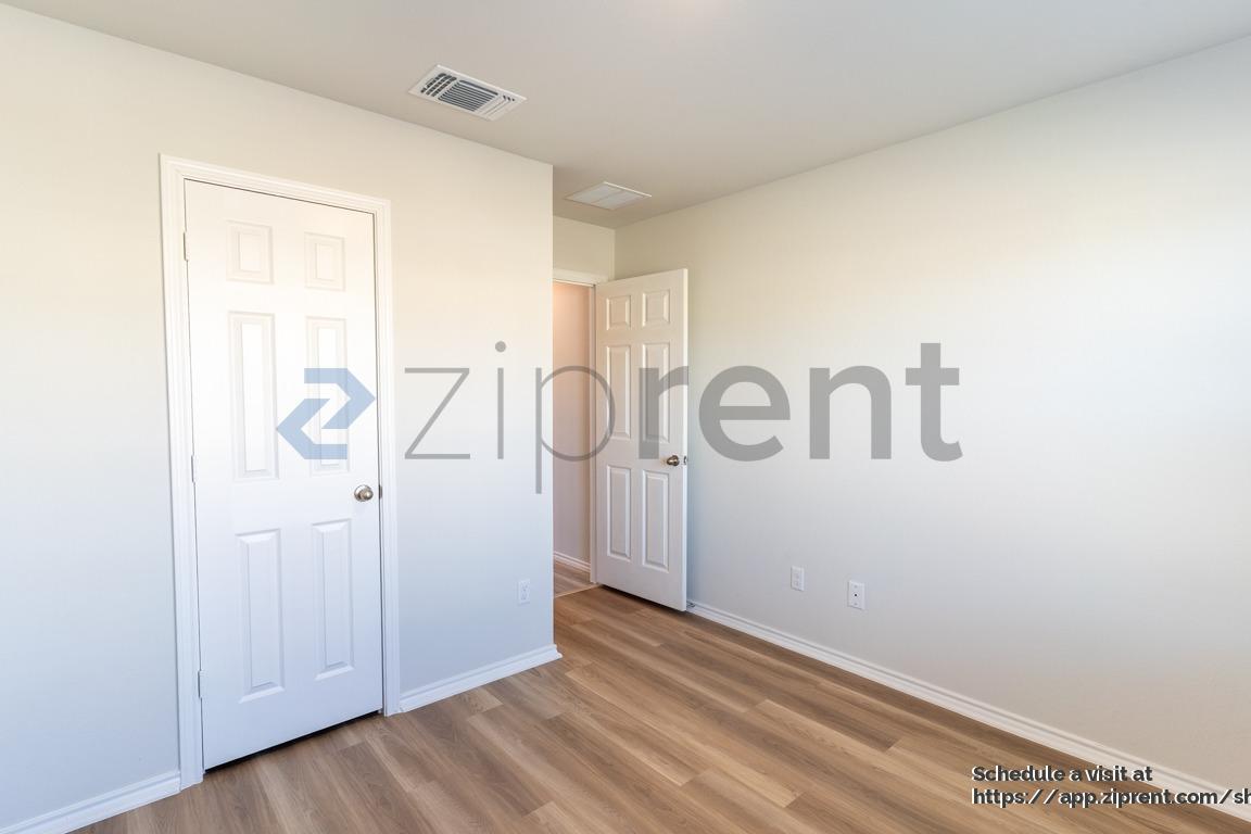 Building Photo - 1333 Piedmont St