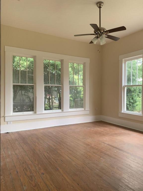 Building Photo - 605 E Main