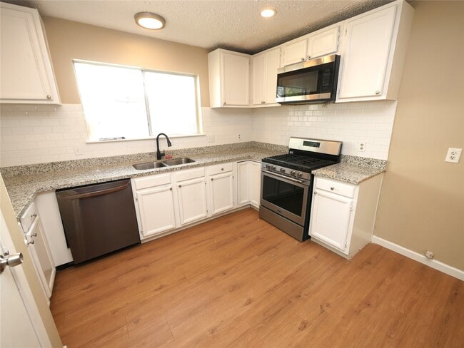 Building Photo - 6826 Addicks Clodine Rd