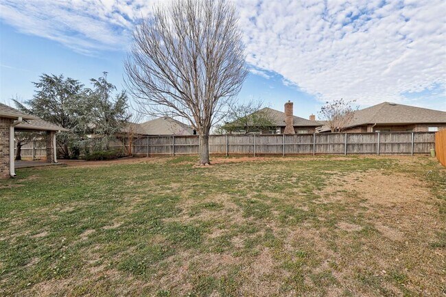 Building Photo - 1708 NW 161st Cir