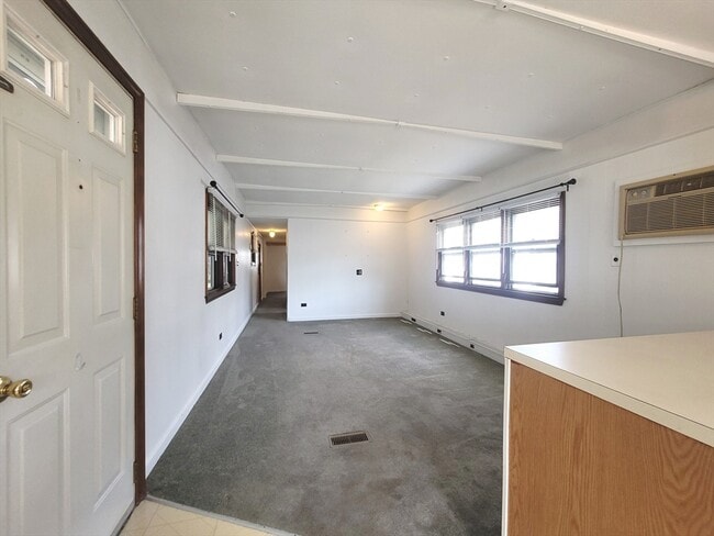 Building Photo - 239 Ayer Rd