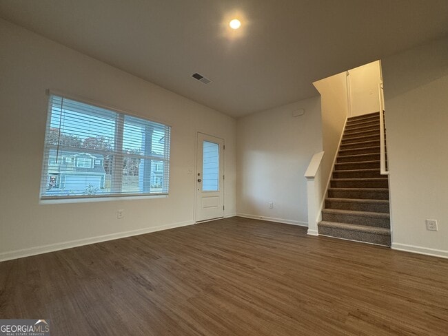 Building Photo - 102 Lavender Cir