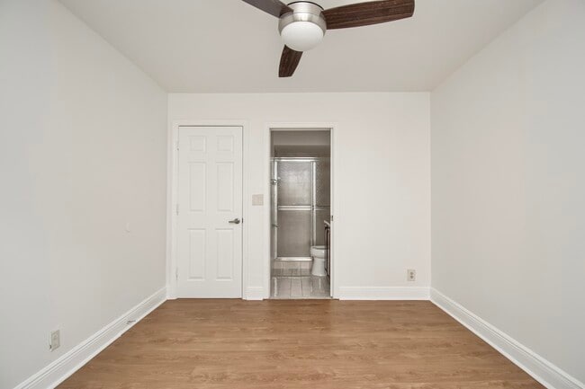 Building Photo - 7794 Villa Nova Dr