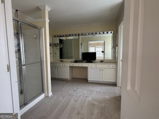 Building Photo - 15 Suwanee Pass Ln