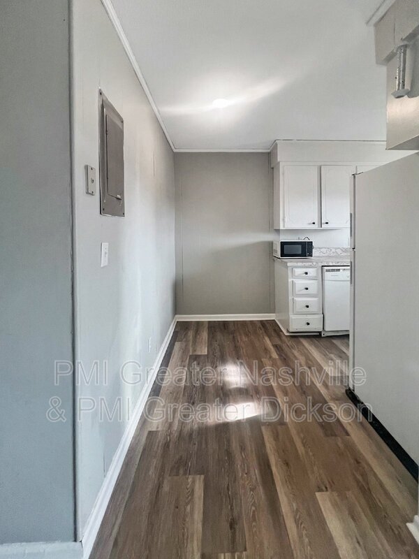 Building Photo - 542 Ashe Ave