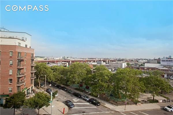 Building Photo - 10-17-17 Jackson Ave