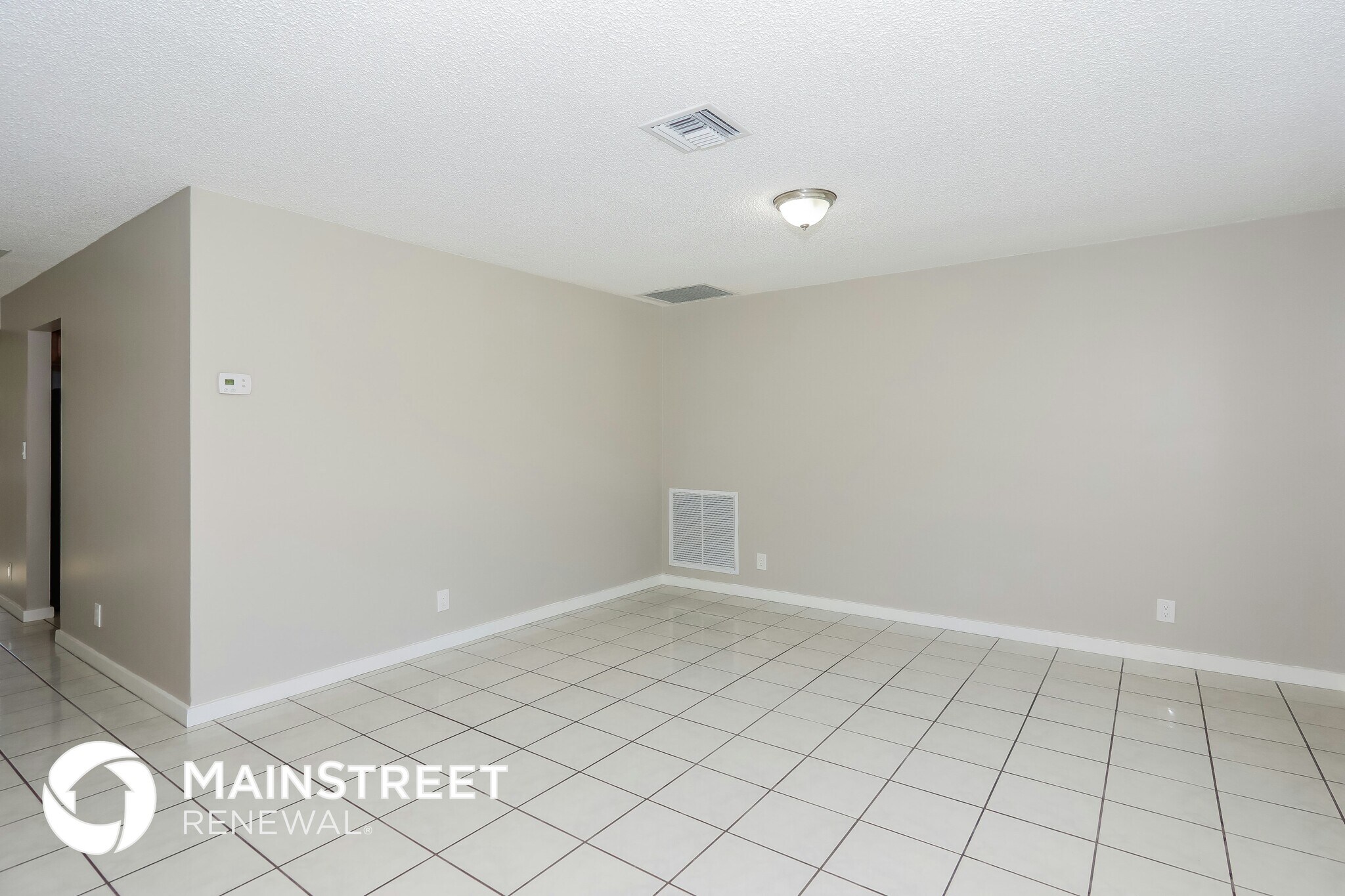 Building Photo - 4977 SW 11th Pl