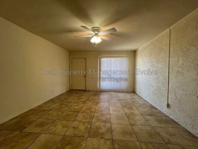 Building Photo - 7110 E Continental Dr
