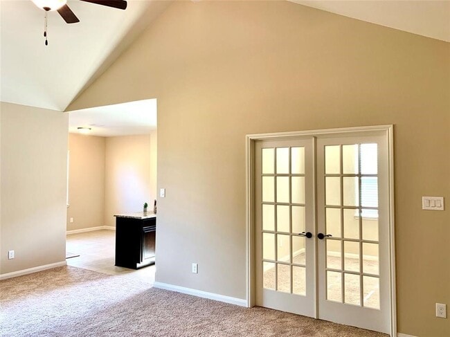 Building Photo - 8881 Oval Glass St