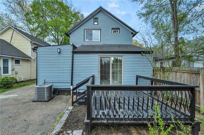 Building Photo - 1812 Brevier Ave