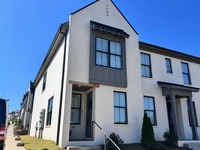 Building Photo - 611 Miramar Ln