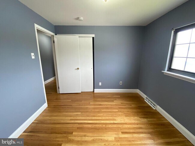 Building Photo - 1 Niamoa Dr