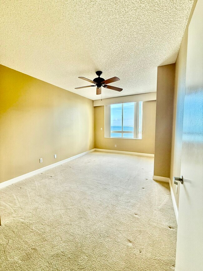 Building Photo - 1540 Gulf Blvd