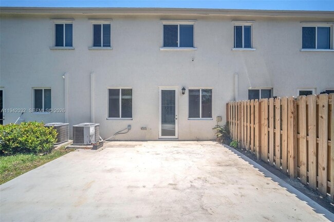 Building Photo - 20876 NW 9th Path