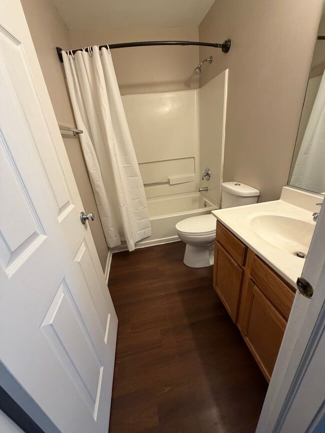 Building Photo - Beautiful 3-Bedroom, 2.5-Bath Townhome