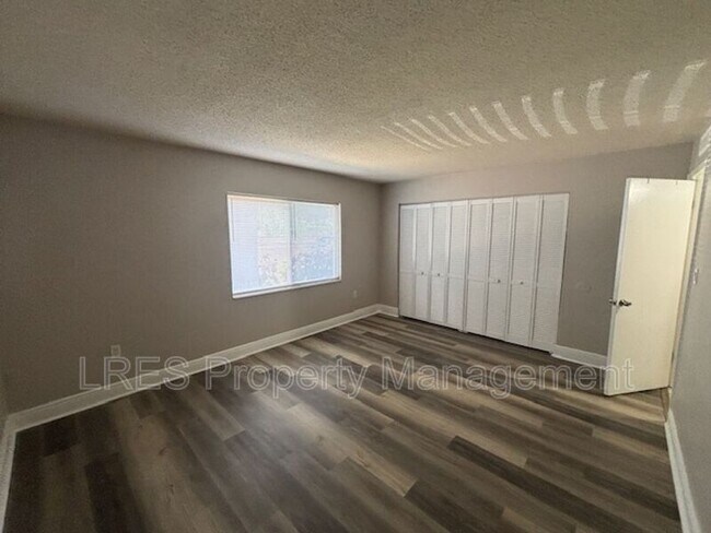 Building Photo - 4703 S Texas Ave