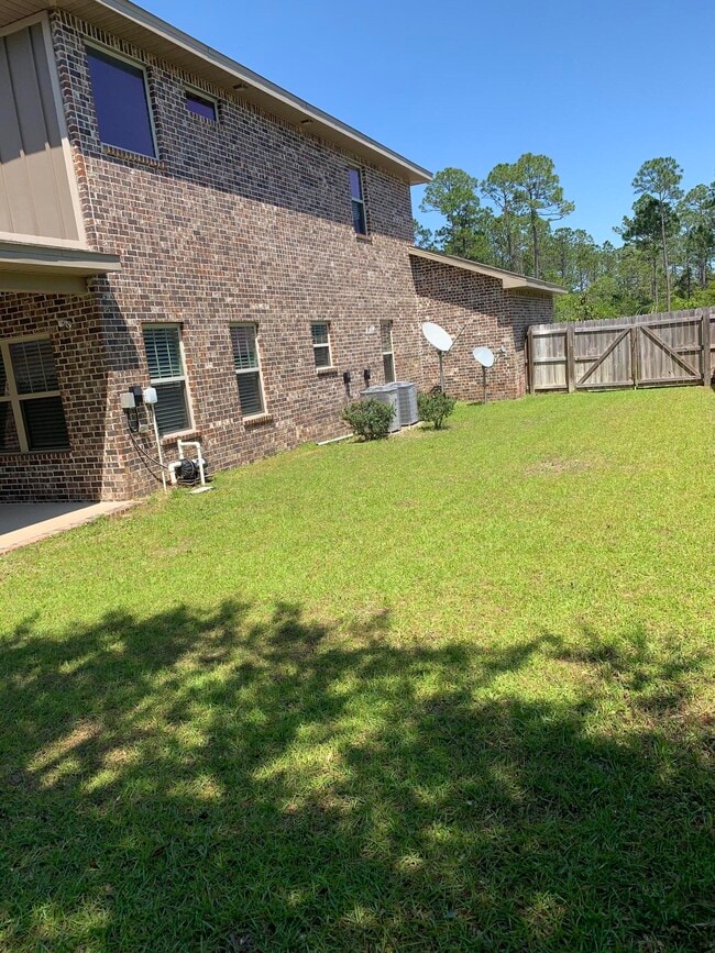 Building Photo - 2551 Tree Feather Ct