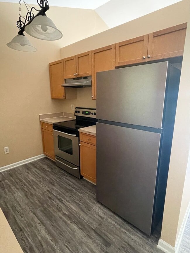 Building Photo - Adorable 3 bedroom 2 bath home . Located o...
