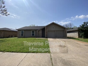 Building Photo - 2420 Springridge Dr
