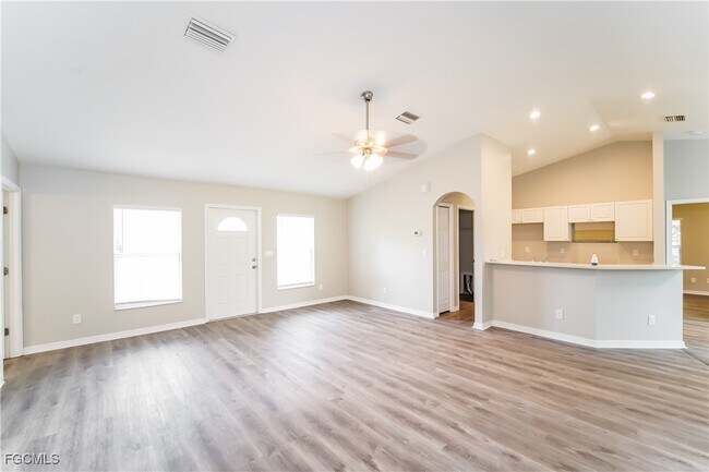 Building Photo - 4200 Polynesia Rd