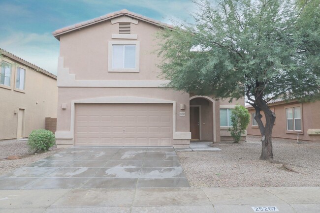 Building Photo - Charming 4 Bed 2.5 Bath Buckeye Home