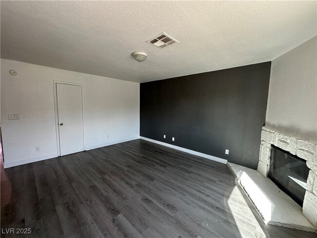 Building Photo - 6966 Issac Ave
