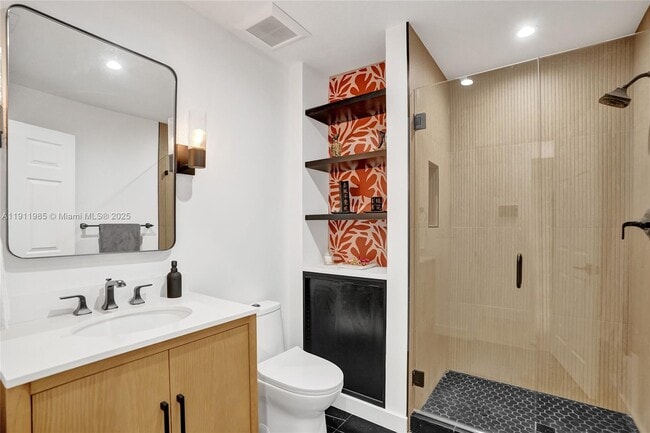 Building Photo - 1020 Bayberry Point Dr