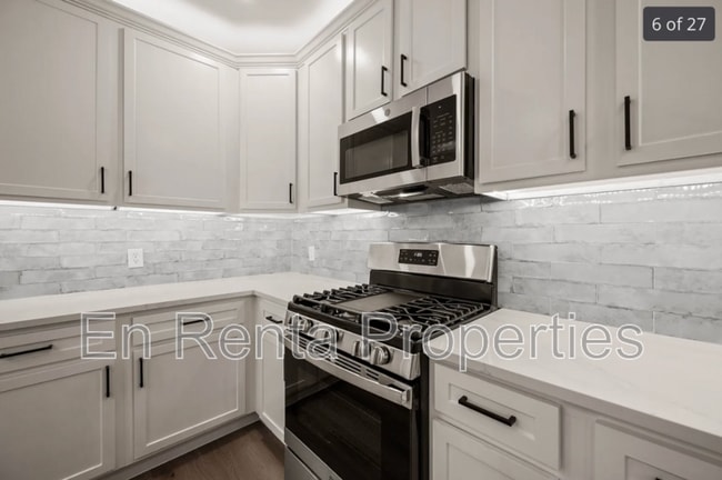 Building Photo - 3329 Hemphill St