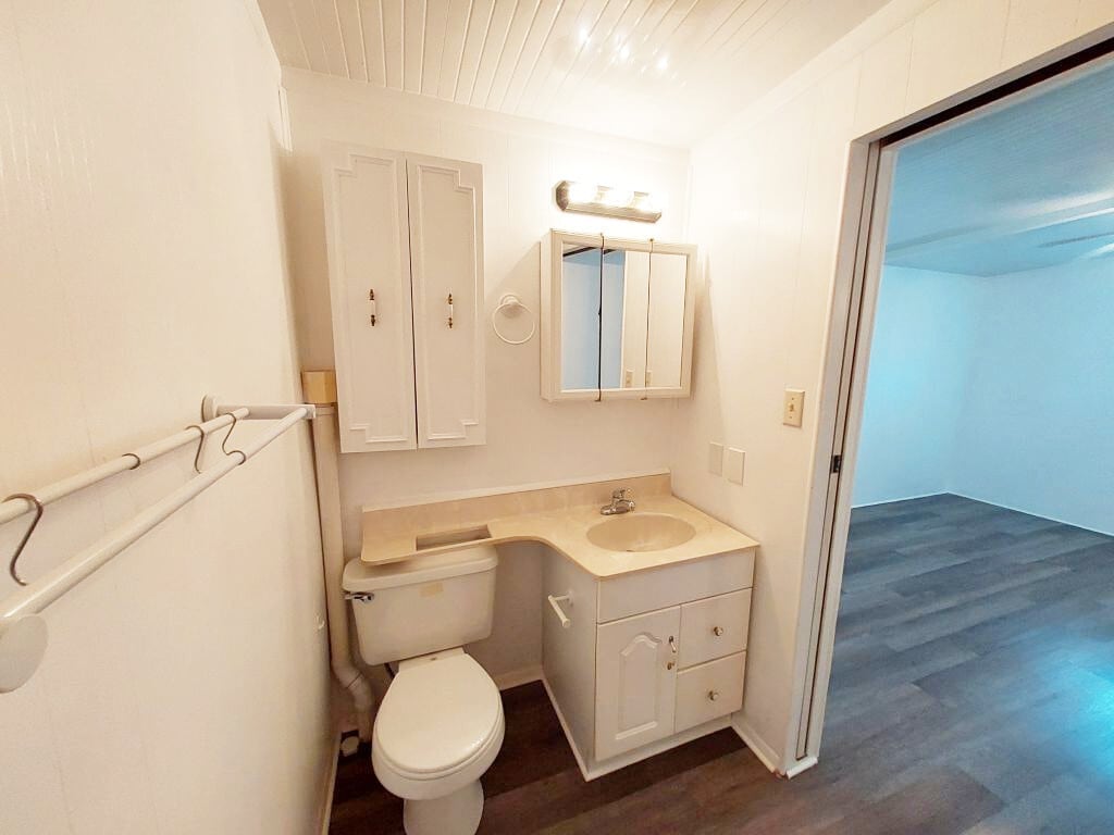 1/2 BATH BDRM 2 - 1108 49th Avenue Ter W