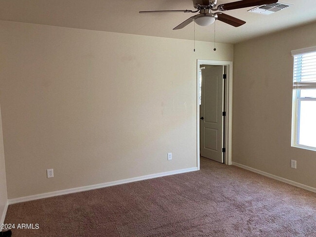 Building Photo - 957 S Wallrade Ln