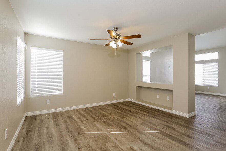 Building Photo - 7505 Moon Shower Cir