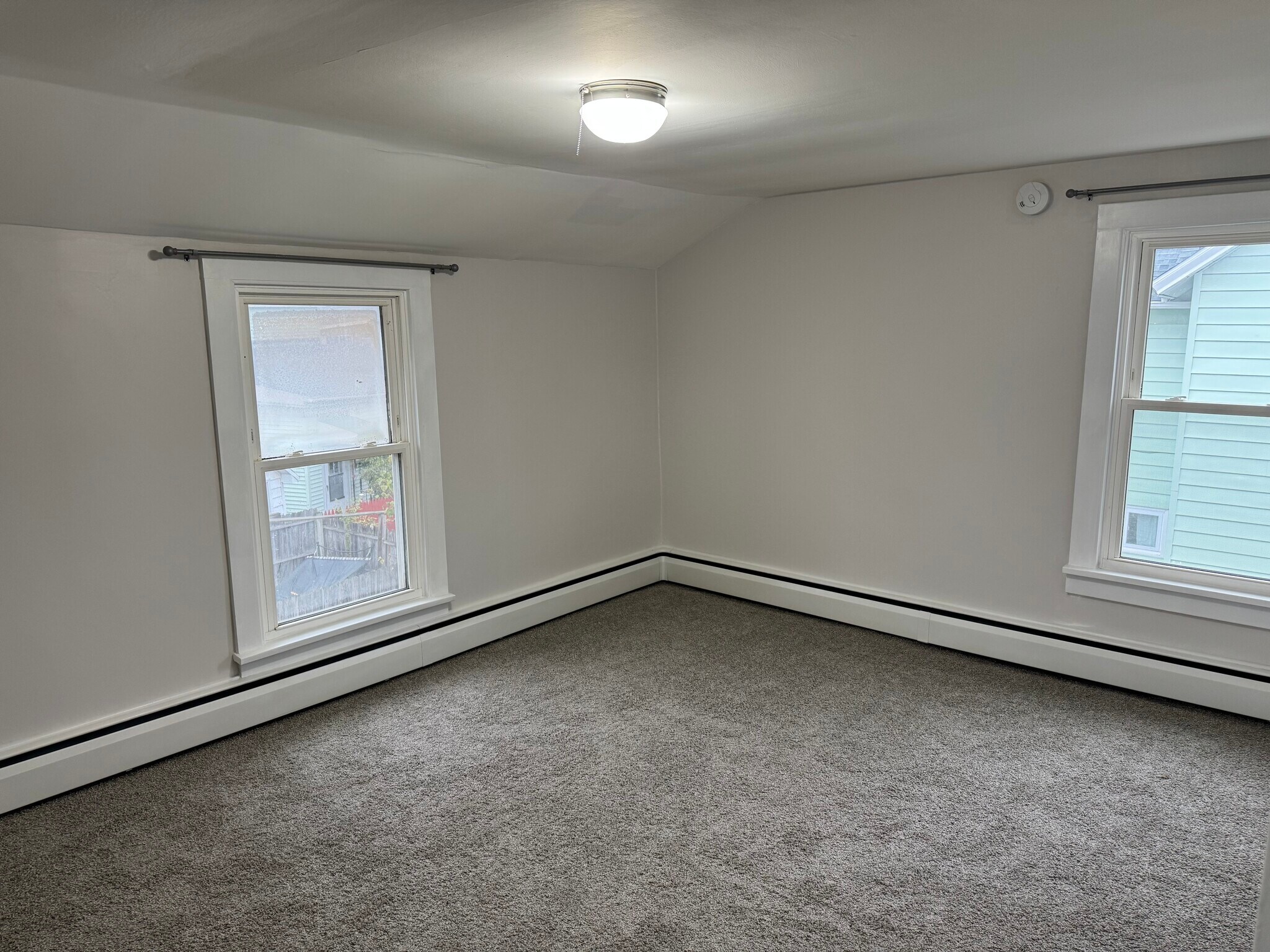 Building Photo - 8 Foote St