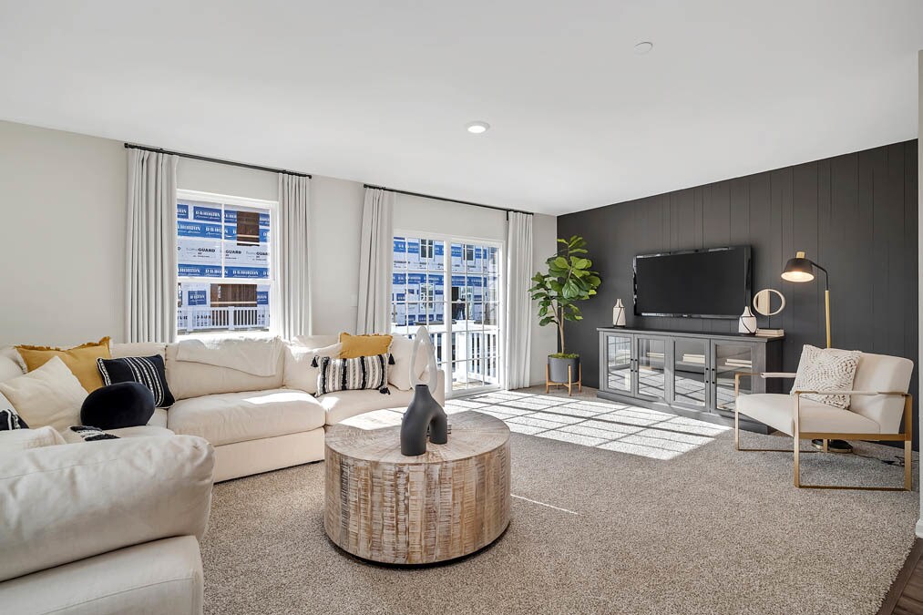 Building Photo - 370 Bridgeview Ct