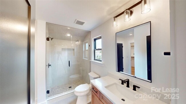 Building Photo - 313 E Peterson Dr