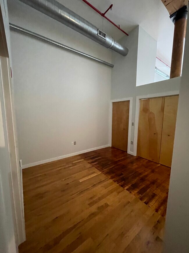 Building Photo - 1350 Rosa L Parks Blvd