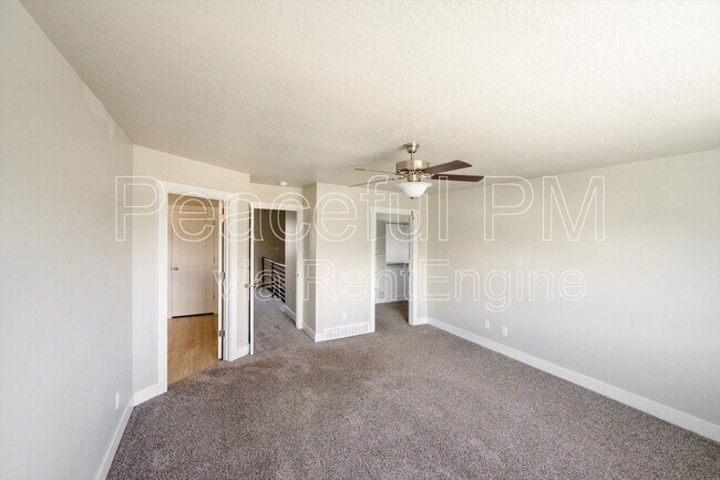 Building Photo - 8078 N Clydesdale Dr