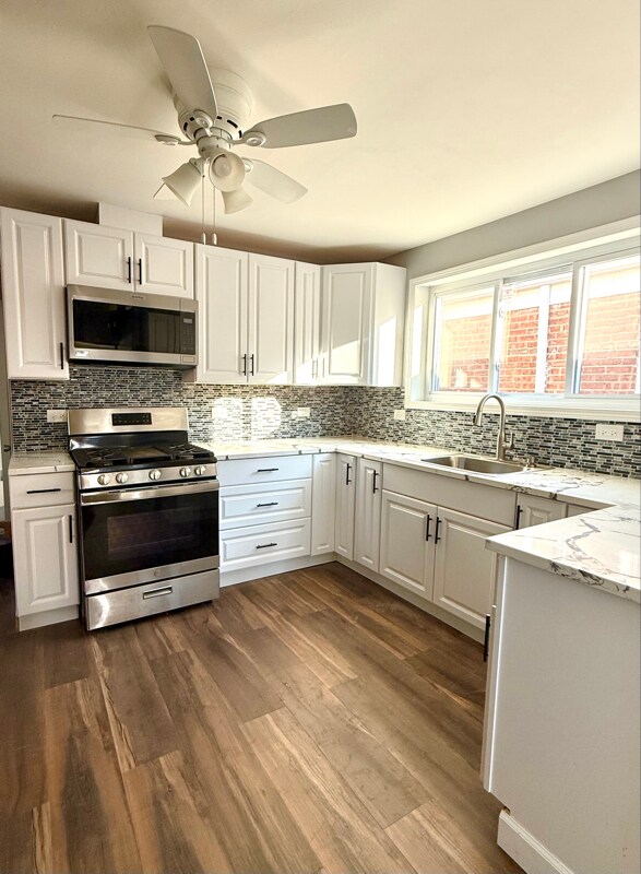 Building Photo - 4537 S Lavergne Ave