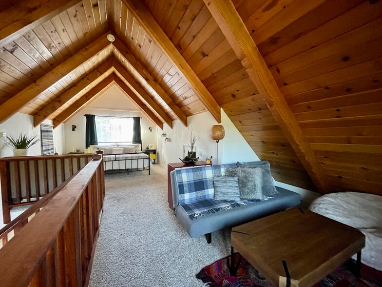 Building Photo - 1010 Fenway Dr