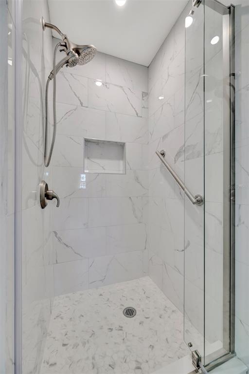 Building Photo - 9819 Hernando Ct