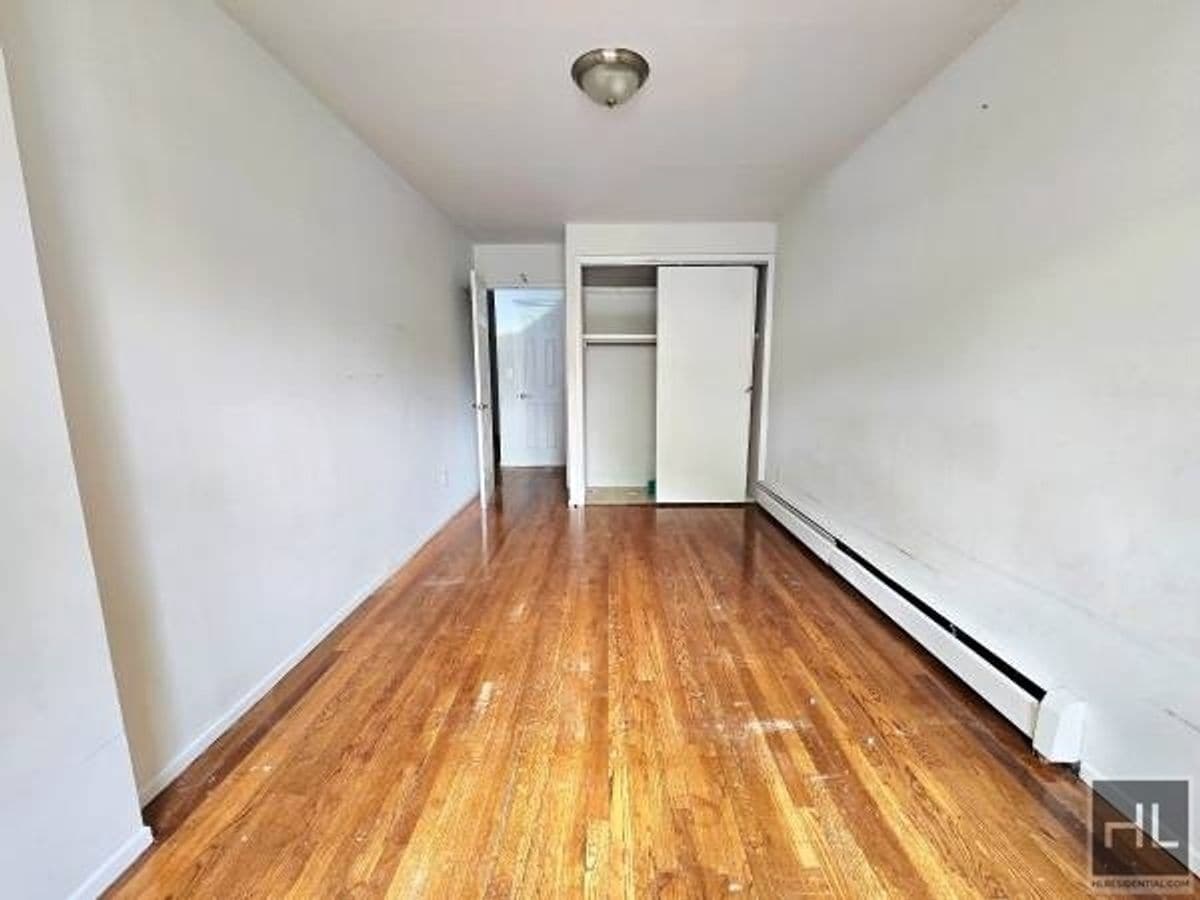 Building Photo - 62 STREET