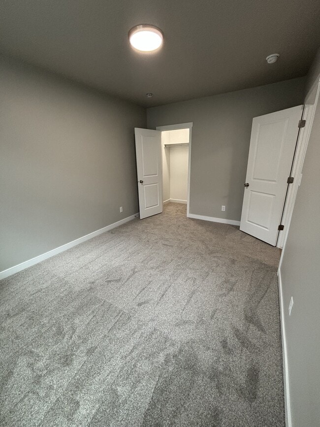 Building Photo - 5375 N Sulley Way