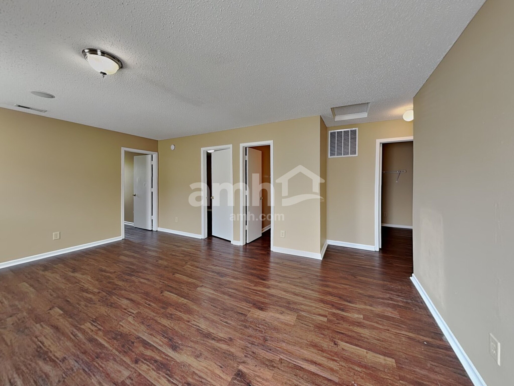 Building Photo - 12115 Maize Dr