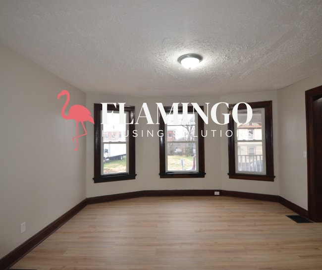 Building Photo - 1021 Cumberland Ave