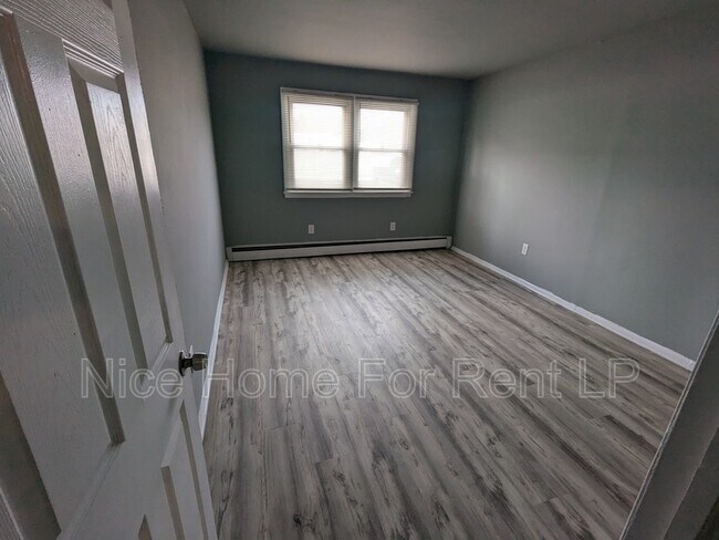 Building Photo - 20 Fort Sumpter Rd