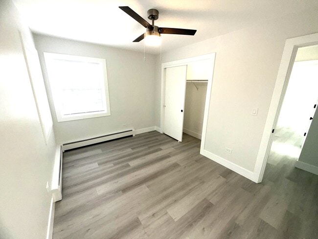 Building Photo - 6747 N Olmsted Ave