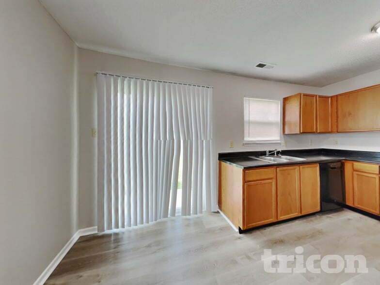 Building Photo - 13237 N Etna Green Dr