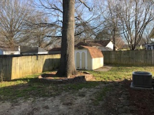 Building Photo - 3219 Elmore Park Rd